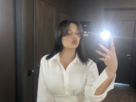 Chat with MaryHeremour