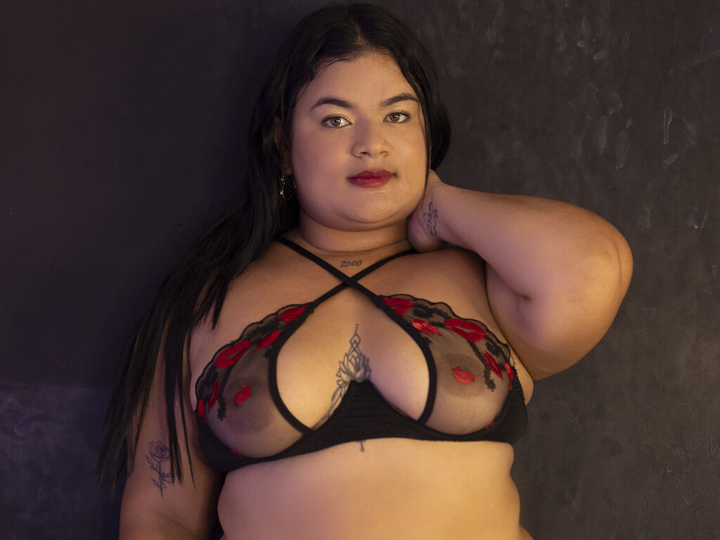 SandyBlack Nude