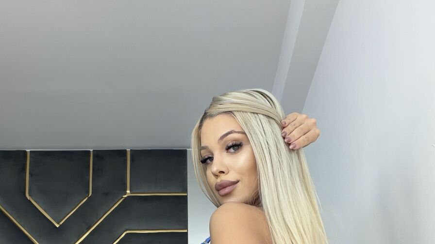 Join Ella’s Live Webcam Show