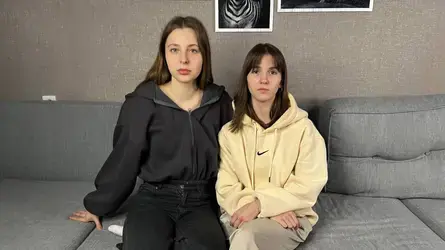 OraAndRexanne's chat room