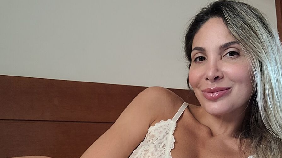 ValeriaToneli Live Sex Chat at GPX Cams