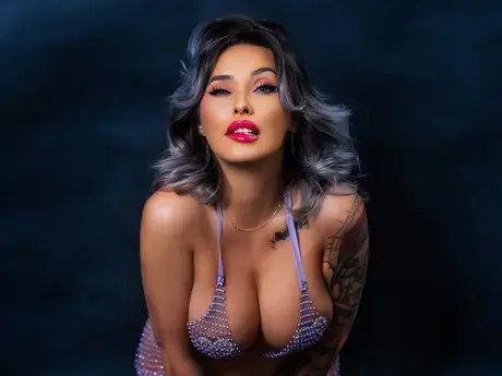 Chat with IssaSmith