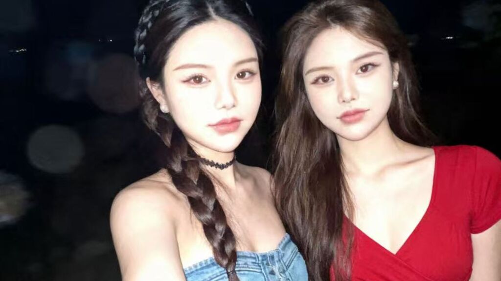 AimeilicandAile Live Chat on LiveJasmin