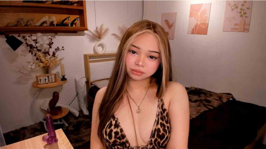 Watch CathalinaSantos live on PORNOGIF