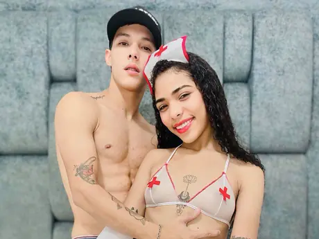 Chat with ZafiroAndFlynn