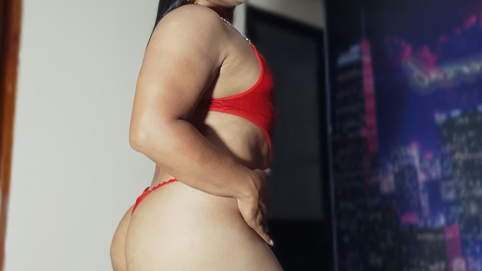 ValentinaDaimond erotic portrait
