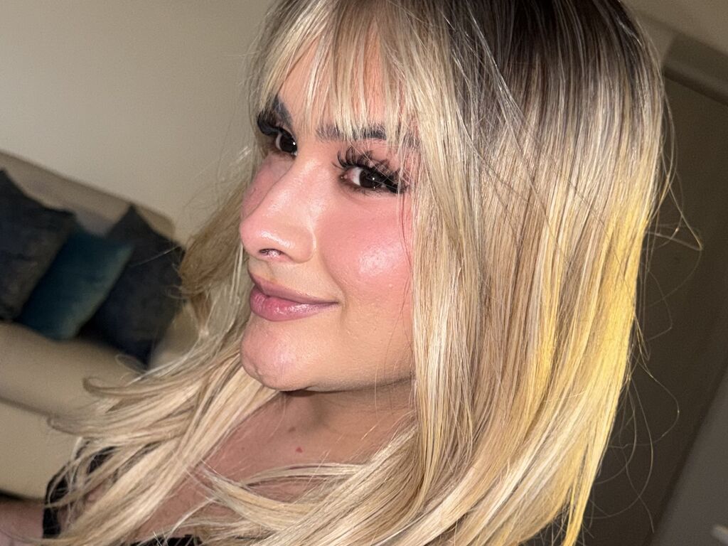 VickyRitz trans cam profile