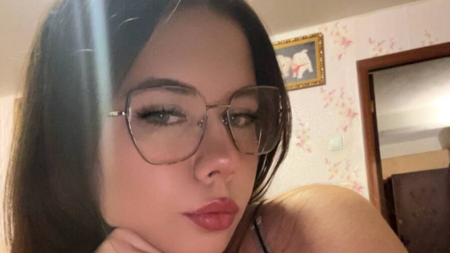 KasieHongeva's Live Nude Chat