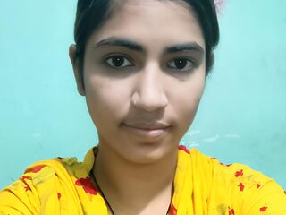 hot webcam MoniAkter