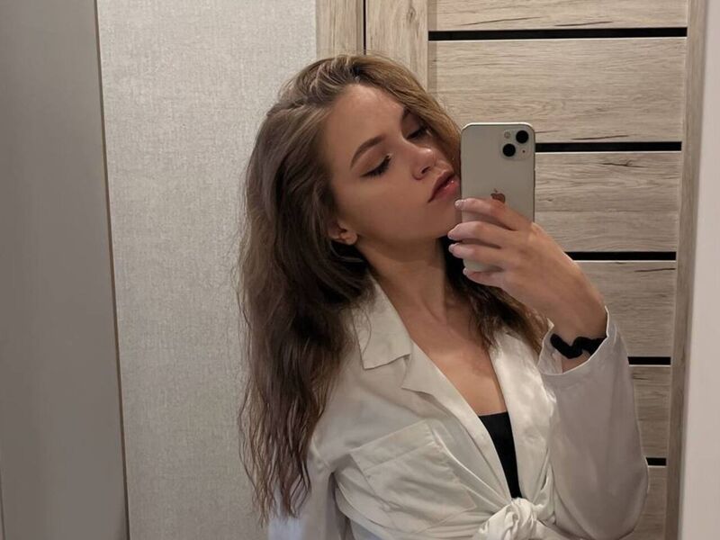 StoneeEva