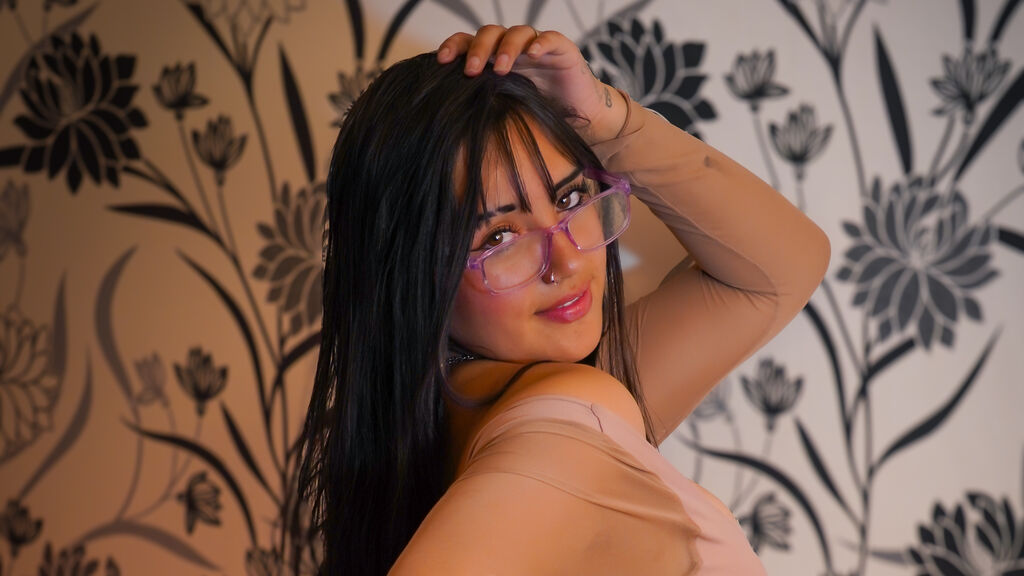 Watch AnyaHeart from LiveJasmin on GirlsOfJasmin