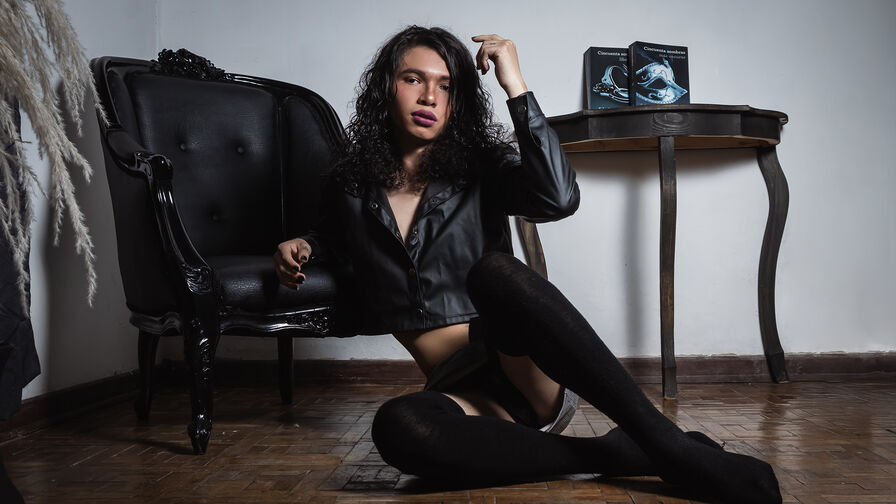 Watch NicolleTaylor live on Pparser