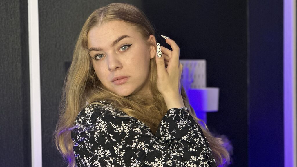 AdelGreen's profile from Jasmin at GirlsOfJasmin'