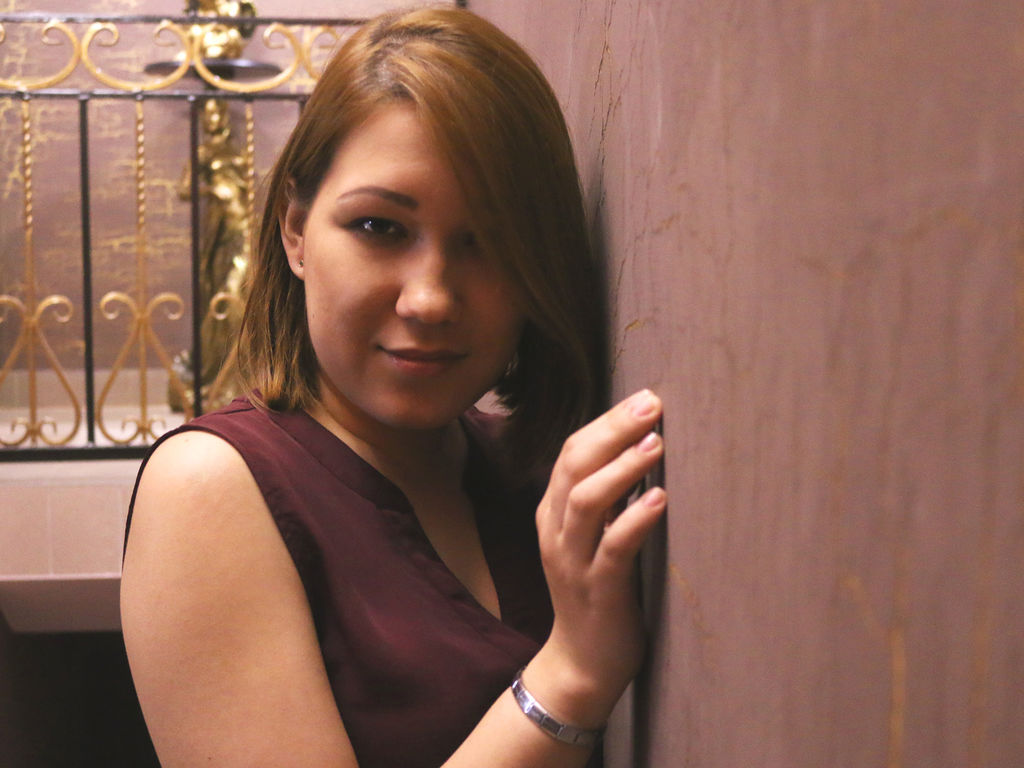 CutieTAMARA webcam show