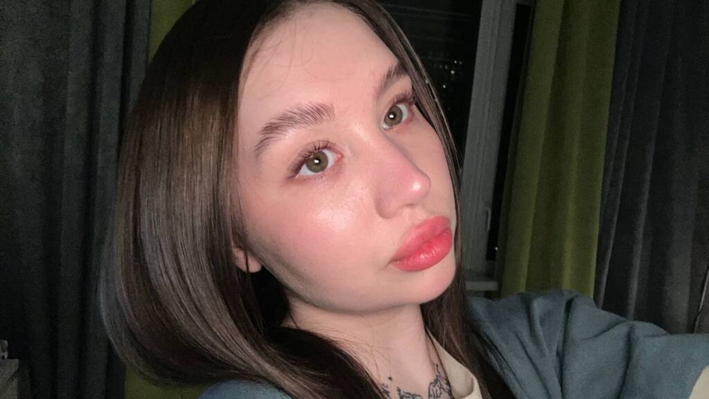 LolaBort's profile from Jasmin at GirlsOfJasmin'