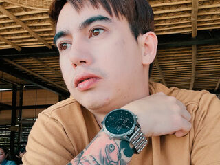 voyeur porn RichMuhlach