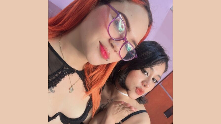 LeslyAndLia