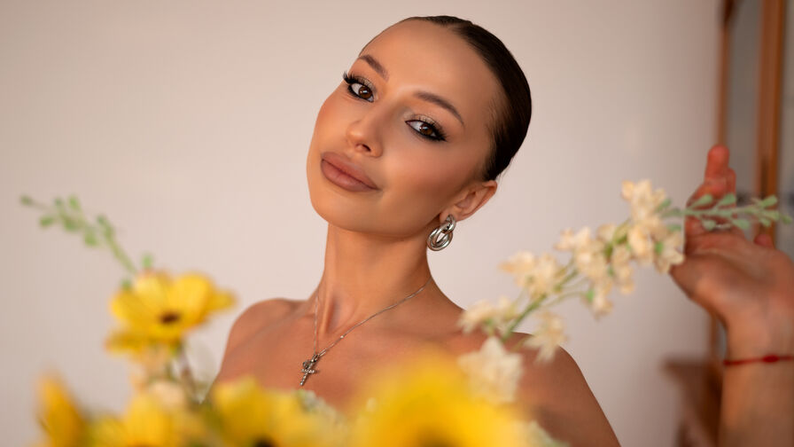 Watch ElizabethNorris live on jobsporn.net