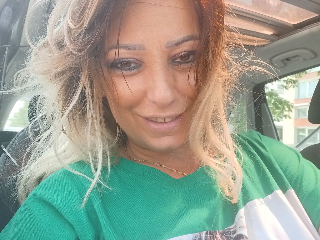 AngelaDrew private show profile image