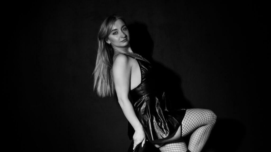 DianeClapton Live Cam on LiveJasmin and RICams