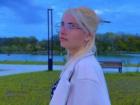 Chat with FredericaMittag