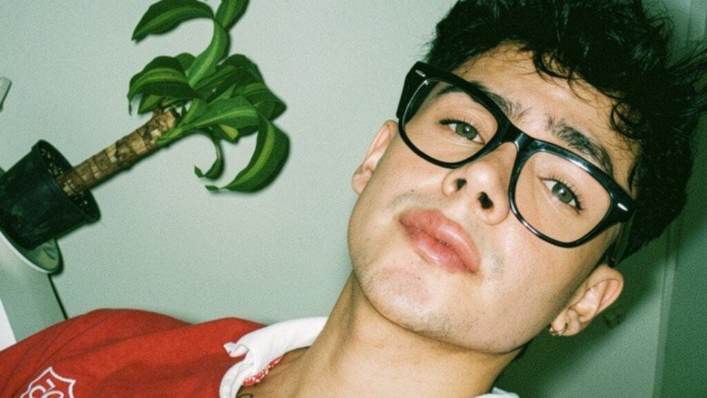 CamilloGuzmn cover