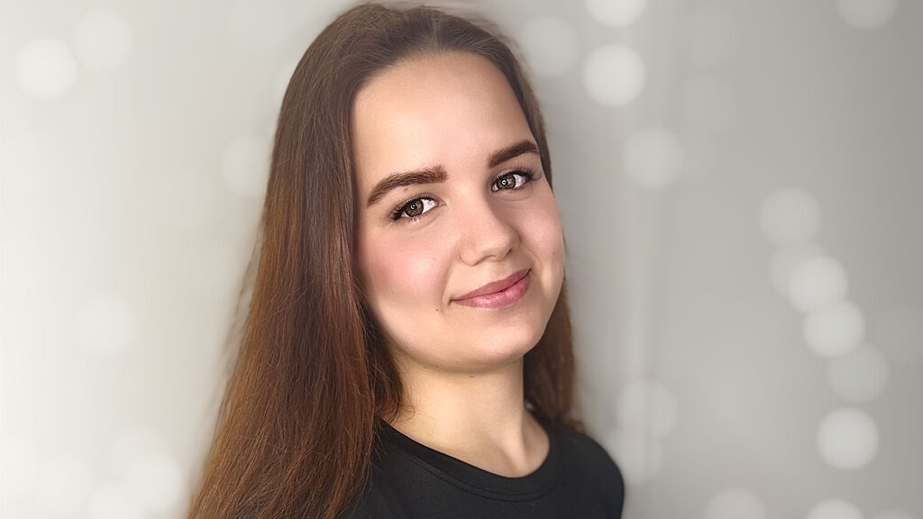 PetraDeeks's profile from Jasmin at GirlsOfJasmin'