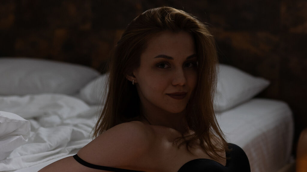 JulieHopps's profile from Jasmin at GirlsOfJasmin'