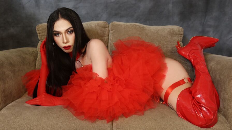 Watch MayumiSebastian live on E-Chat