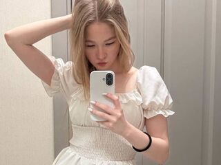 live sex chat room TarenCosier