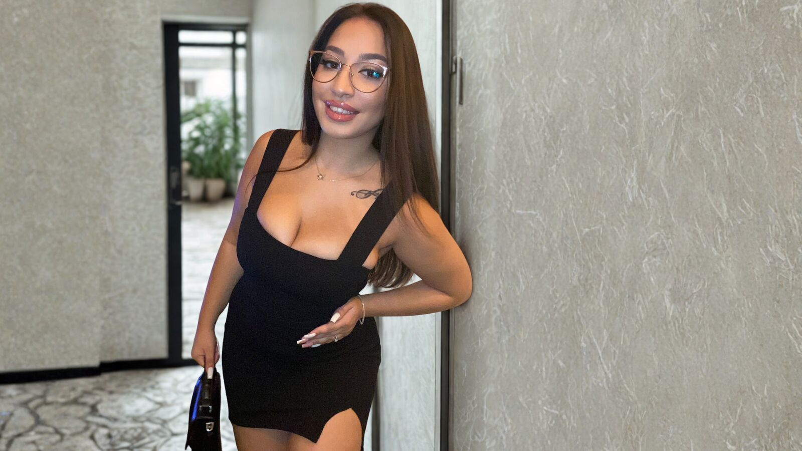 NicolleDiaz erotic portrait
