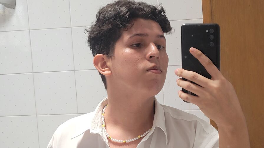Watch JacobSalvatore live on Pparser