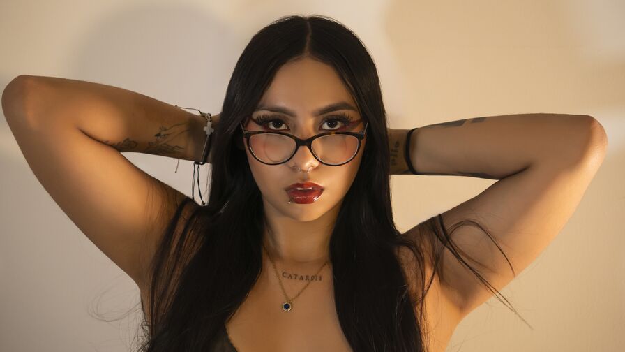 ChloeRiveiro live cam model