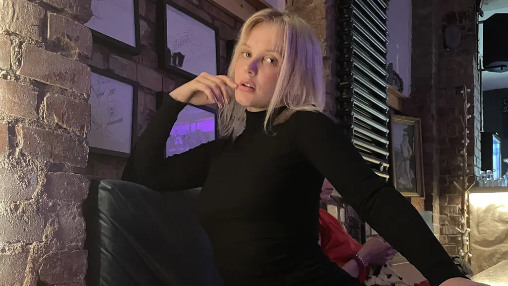 SophiaDale's chat room