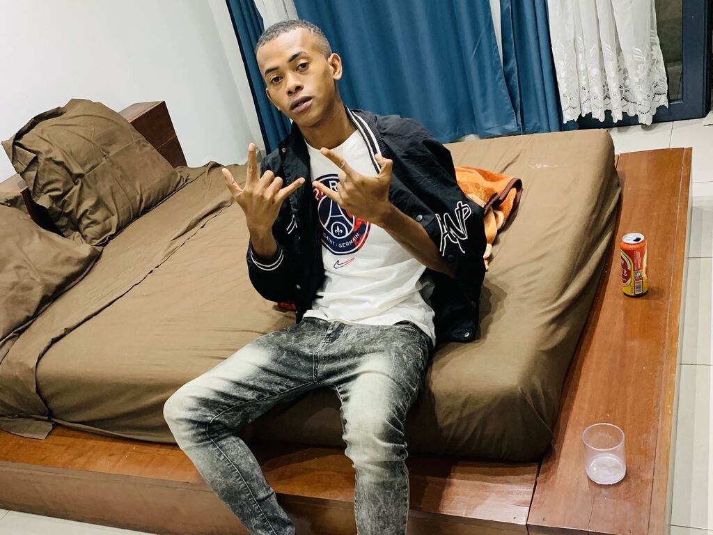 timmyjovido from livejasmin