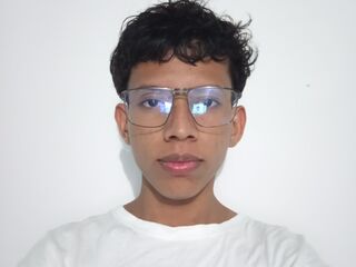 live cam room OliverDavied