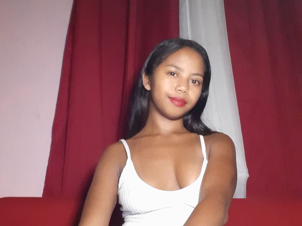 FelanaKelly from Web Night Cam