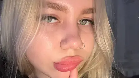 TiffanieLuken's chat room