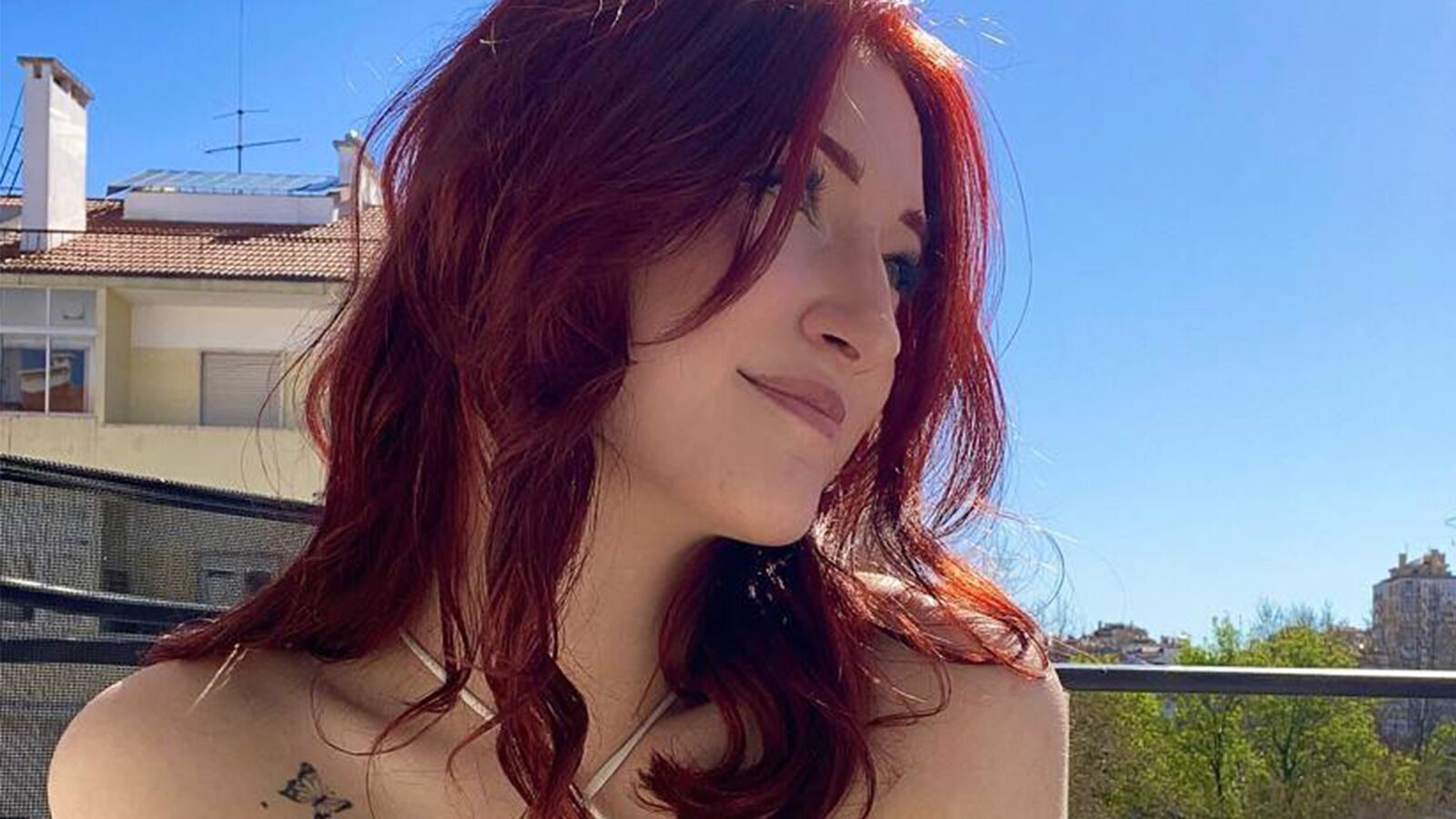 MilaFlame erotic portrait