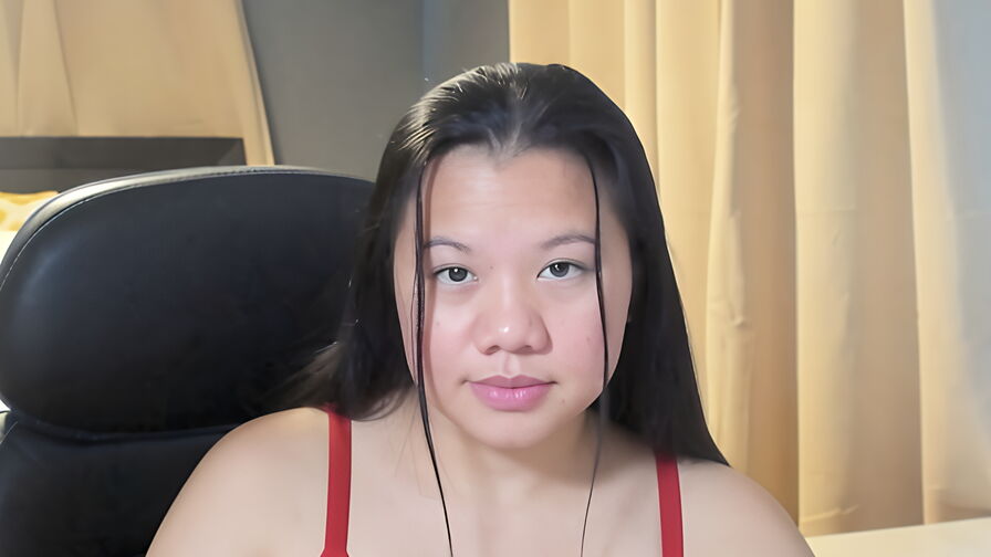 Chat with NicoleBridge live on AsianCamModels.com