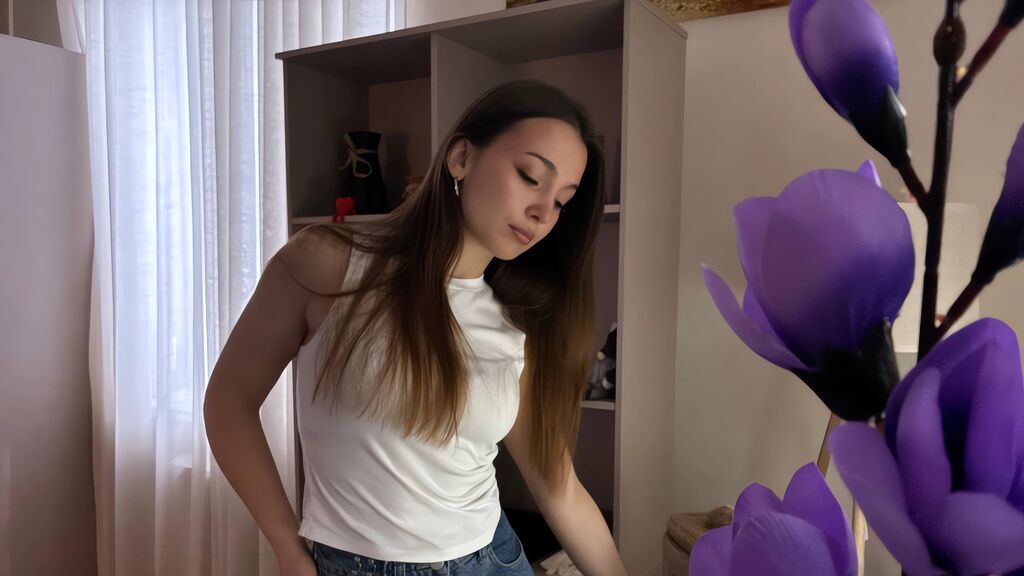 SalenaAlmeda's profile from Jasmin at GirlsOfJasmin'