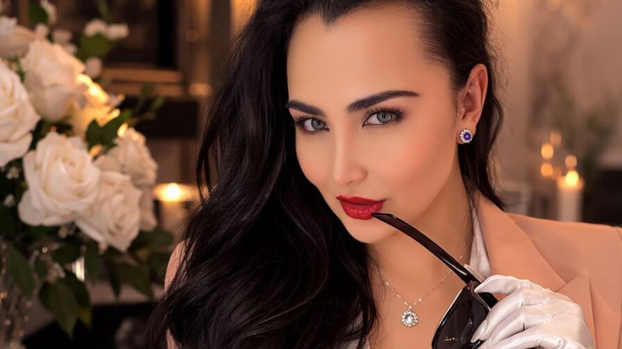 Watch EvangelineWalker live on E-Chat