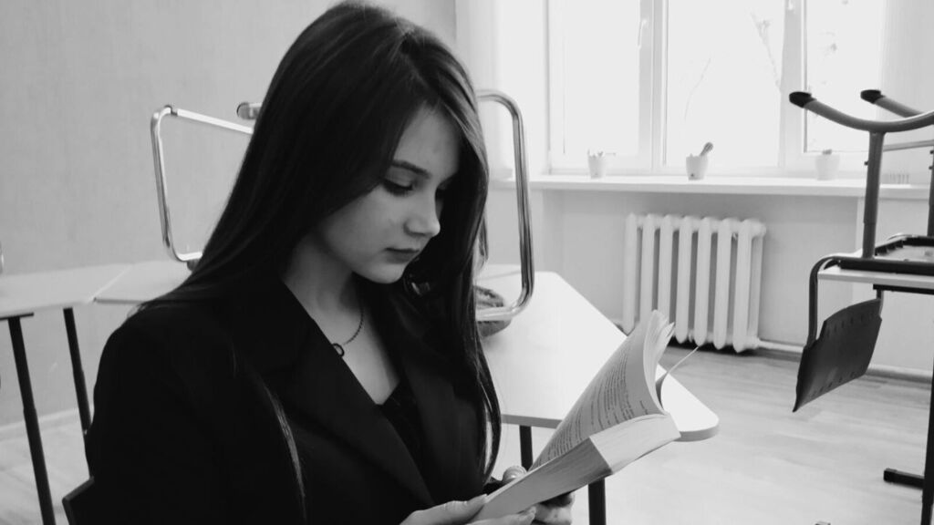 Watch hot flirt model EnricaElis from LiveJasmin at GirlsOfJasmin