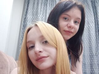 JoanAndElwine Sex toys cam