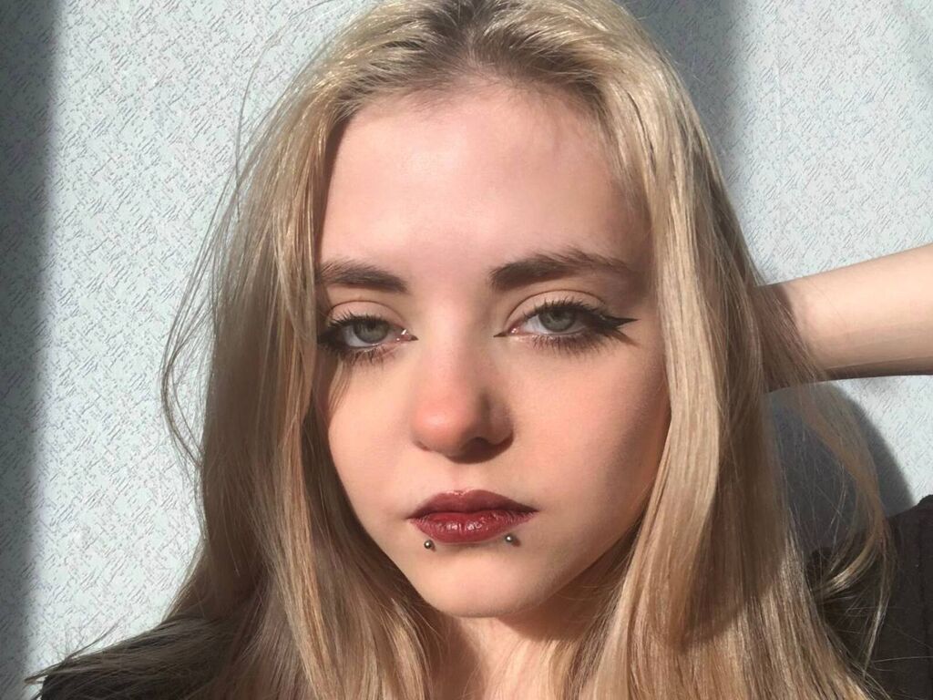 AstraOriginal Profile Image