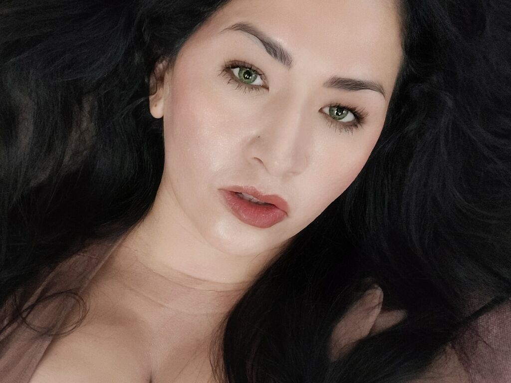 JulietaRobayo live cam performer profile