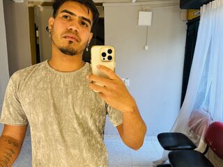 JadensRight is a webcam model, age 27