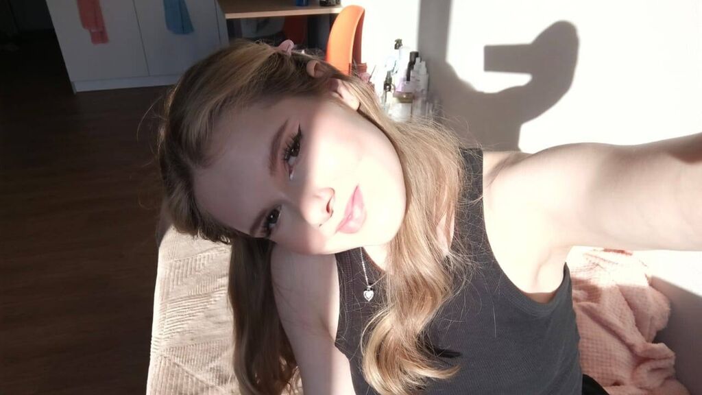 ChleoHarris's profile from Jasmin at GirlsOfJasmin'