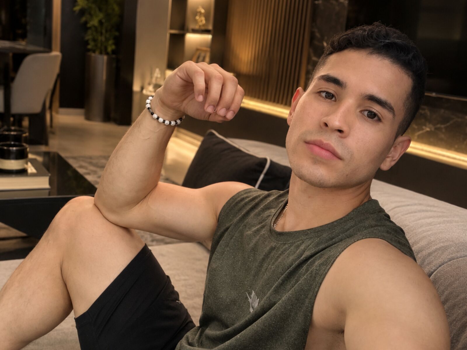 Live cam for DarellGomez