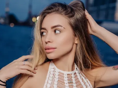 Chat with EmilyBeverly